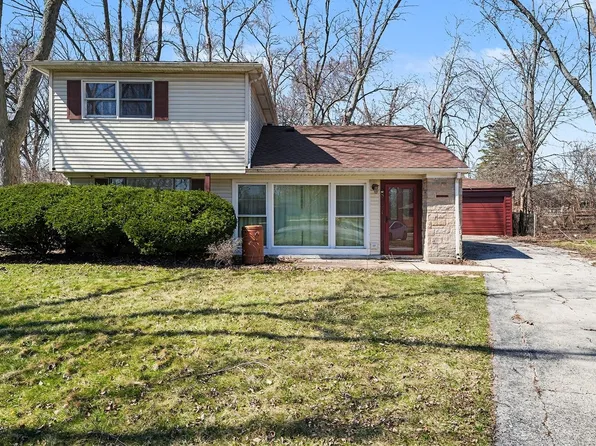 8 Mantua Ct, Park Forest, IL 60466