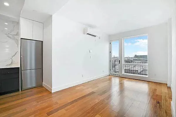 Rented by Nooklyn NYC LLC | media 40
