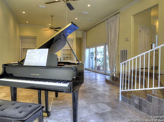 5th image of 13703 Bluff Villas Ct