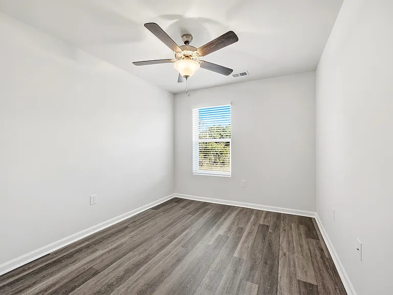 604 Golden Resin Rd — Photo 17