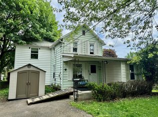 21 Brewster St, Johnson City, NY 13790