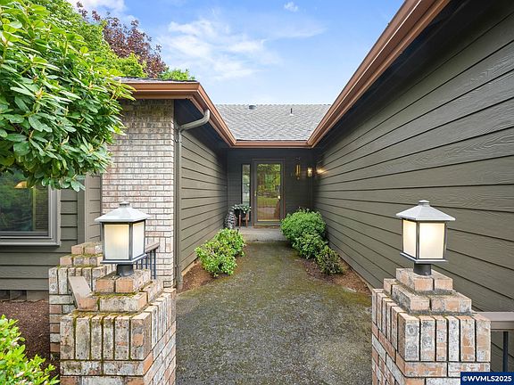 3rd image of 641 Wipwood Dr SE