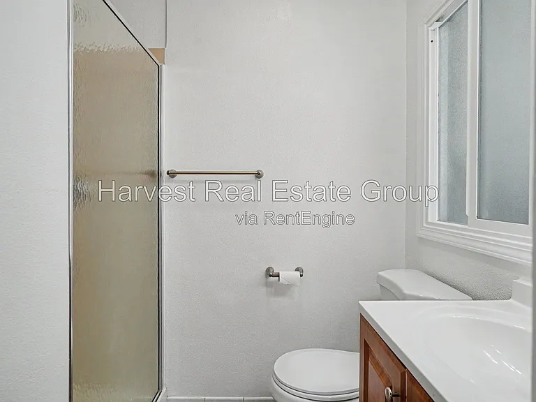 Peralta St — Photo 10