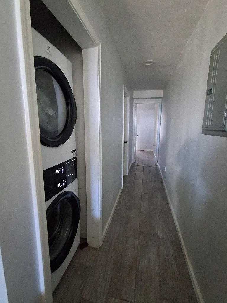 2 bed, 900 sqft, $1,700 — Photo 4