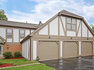 7343 Baybury Rd, Downers Grove, IL 60516