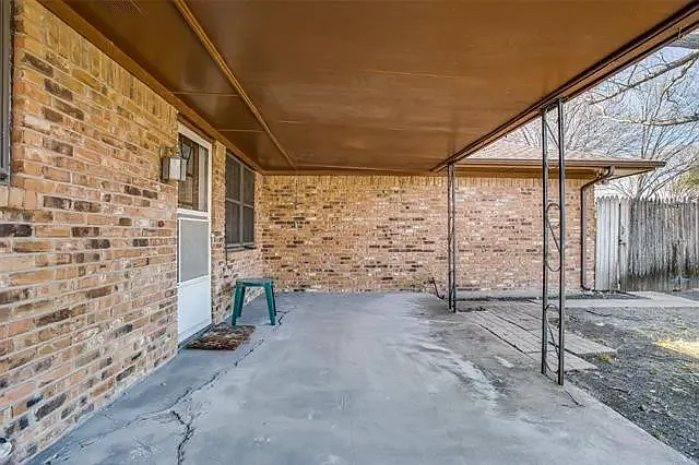 2203 Glen Forest Ln — Photo 31