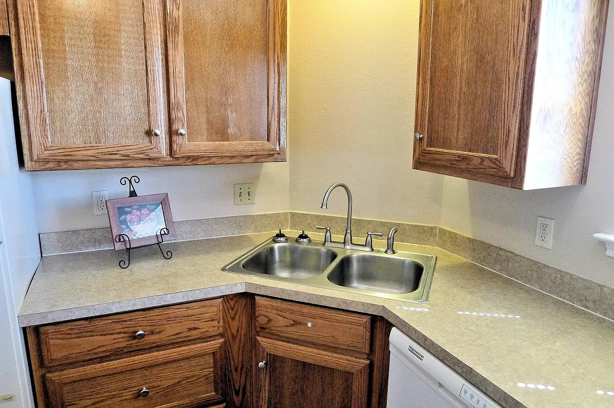 3 bed, 1405 sqft, $1,655 — Photo 1