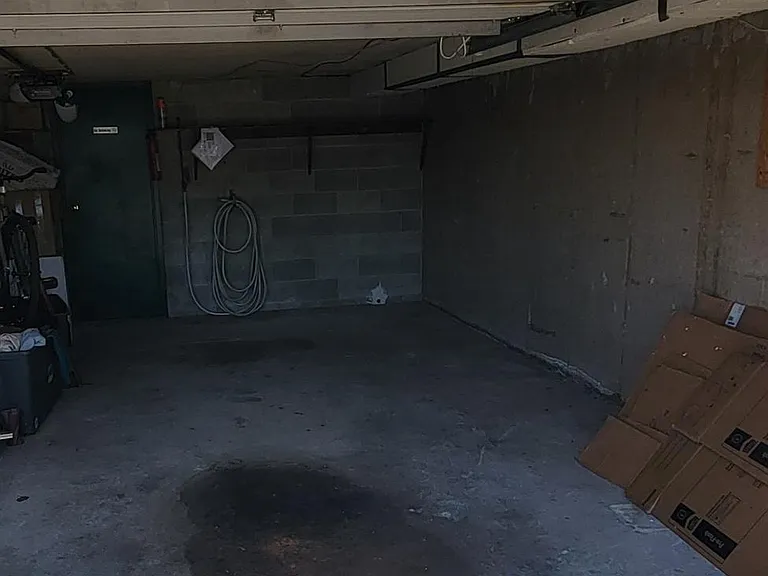7828 Hasbrook Ave — Photo 11
