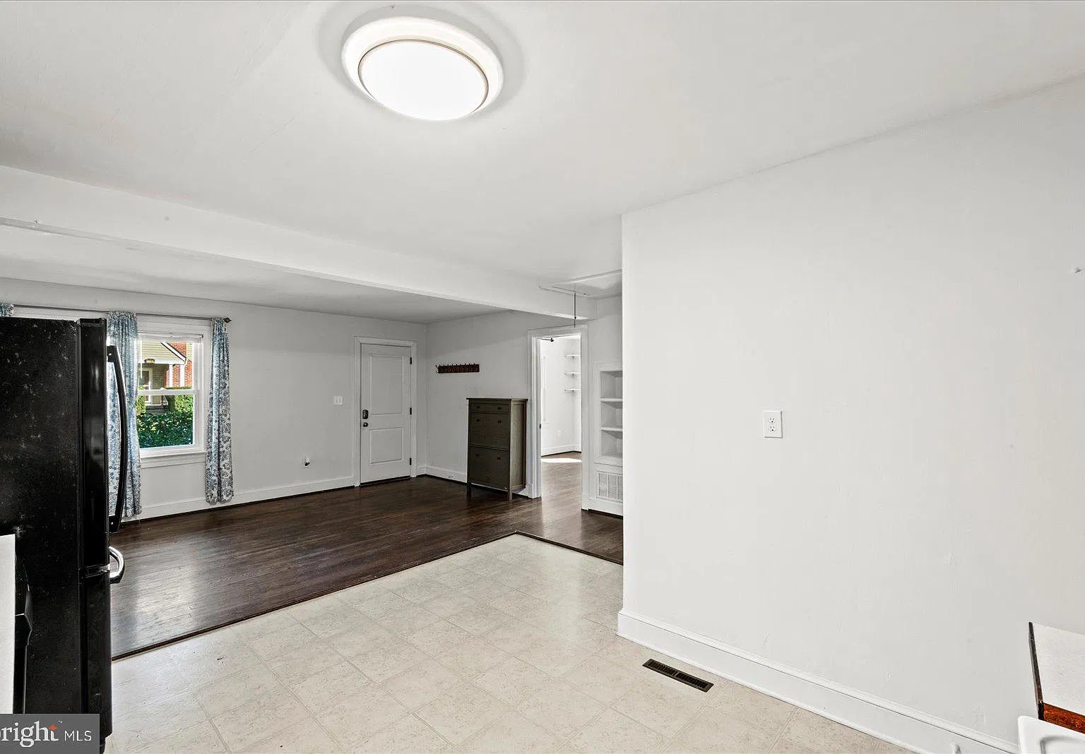 2 bed, 1.0 bath, 750 sqft, $1,700 — Photo 4