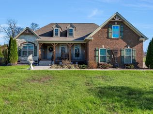 3043 Cross Gate Ln, Columbia, TN 38401