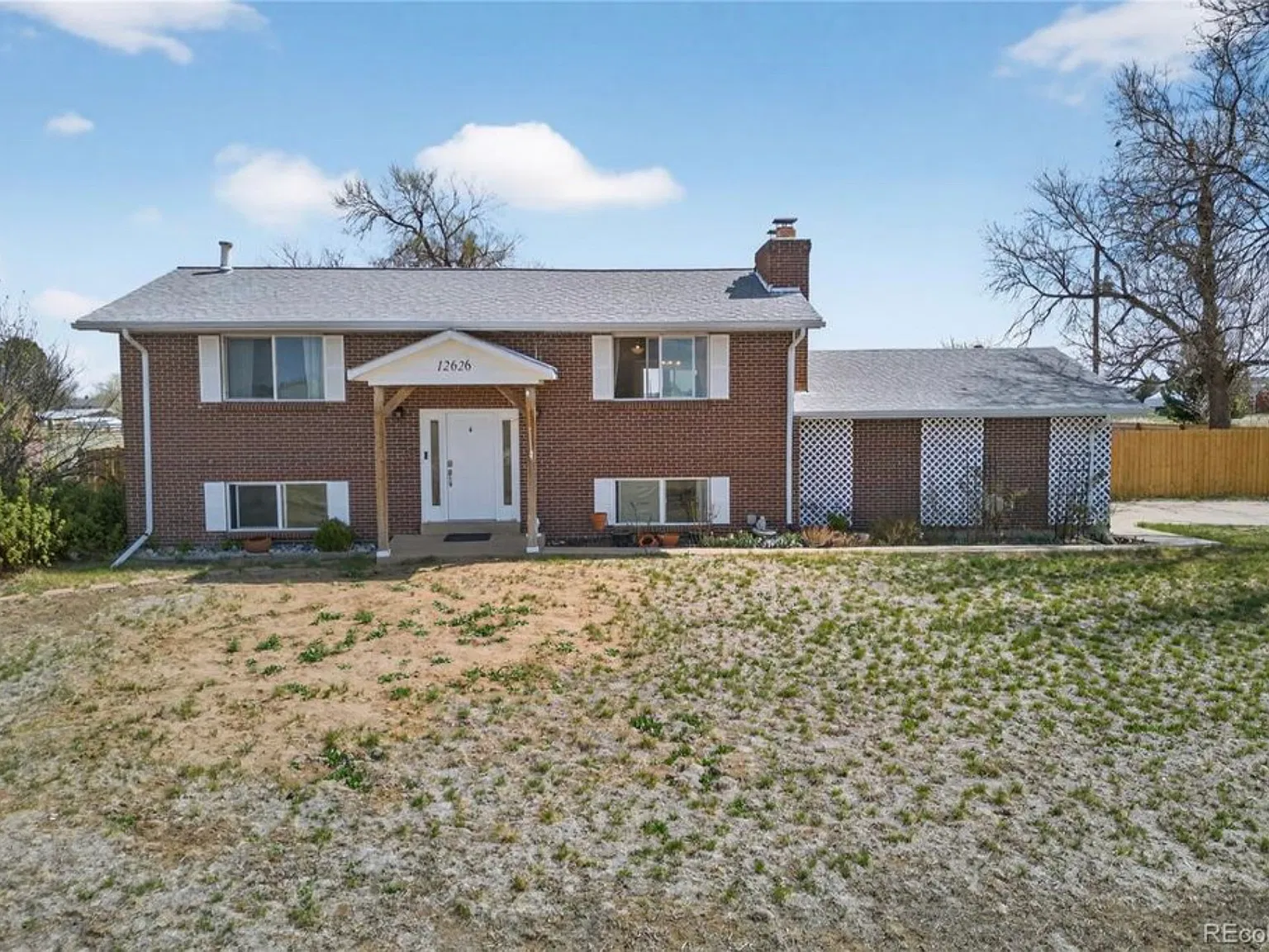 3 bed, 2080 sqft, $3,000 — Photo 1