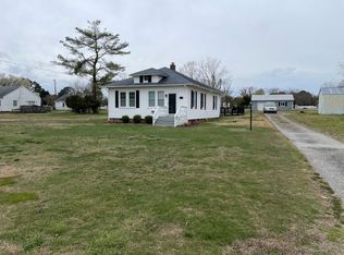 1922 Hayes Rd, Gloucester Point, VA 23062
