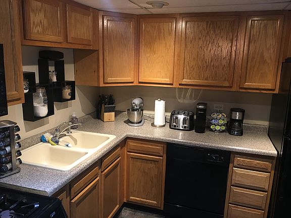 3rd image of 87 Maude Ave