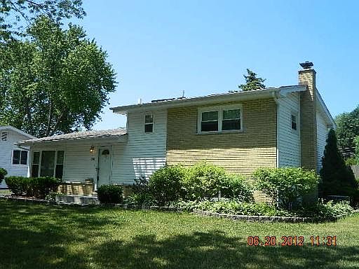 1st image of 702 N Wilshire Dr