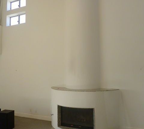3rd image of 844 Haverford Ave APT A