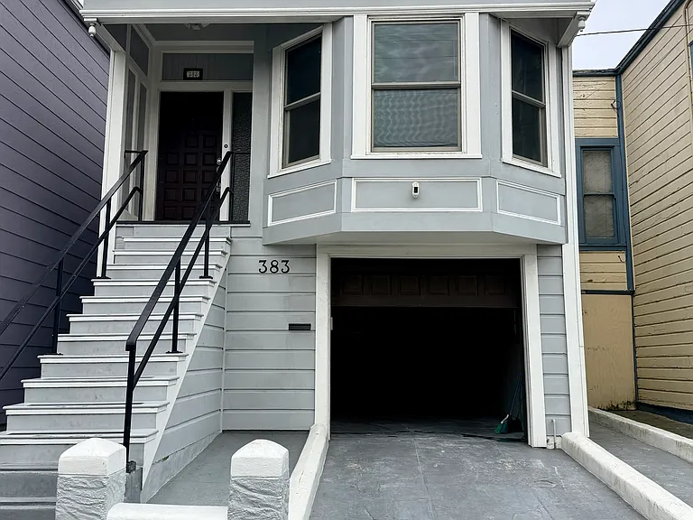 383 Paris St — Photo 18