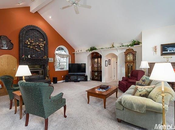 3rd image of 3044 Roughrider Ct