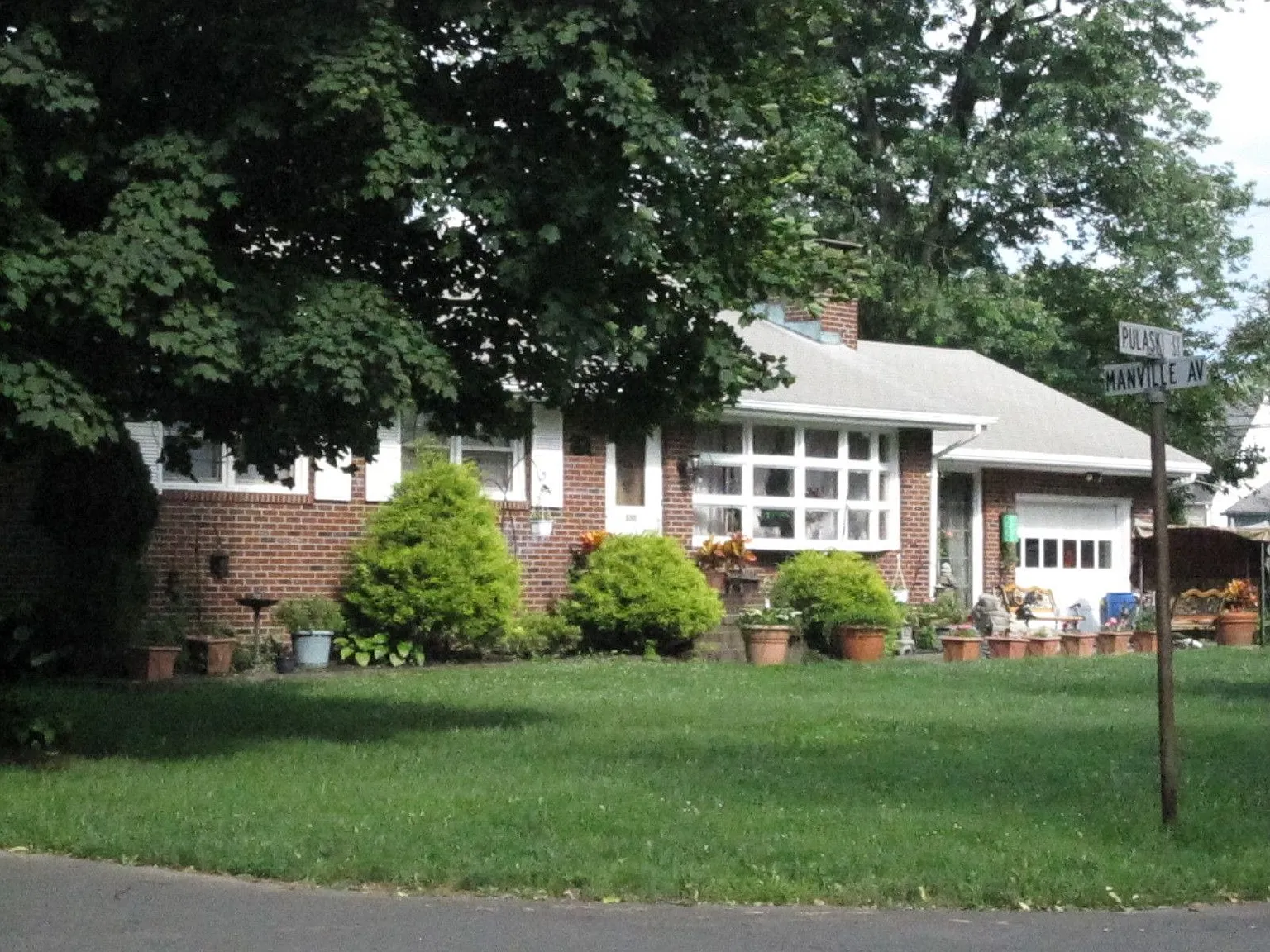 310 Pulaski St photo 1