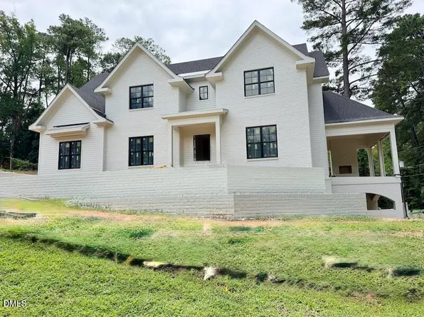 2123 Dunhill Dr, Raleigh, NC 27608