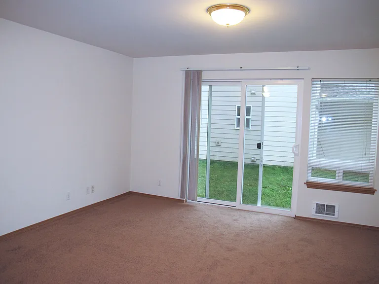 Galbraith, C. (1430 NW Falls Creek Lp) — Photo 8