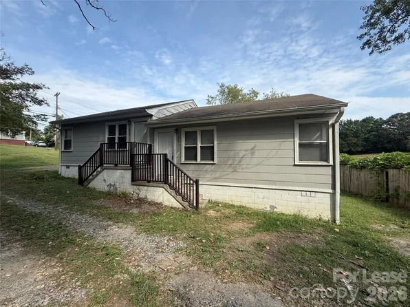 102 W Bradley St, Gastonia, NC 28052