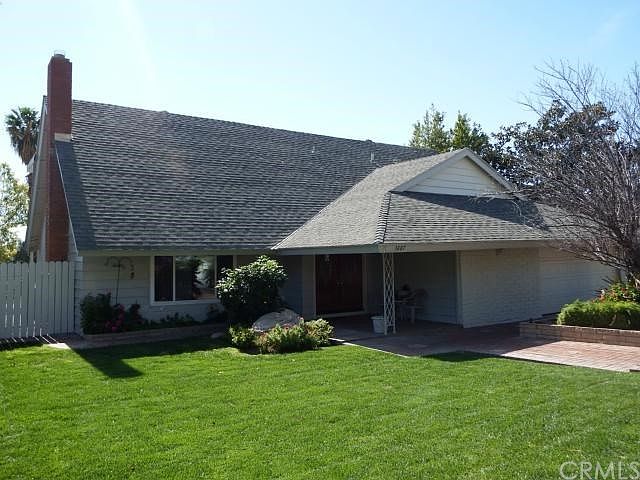 1st image of 3887 E 28th St