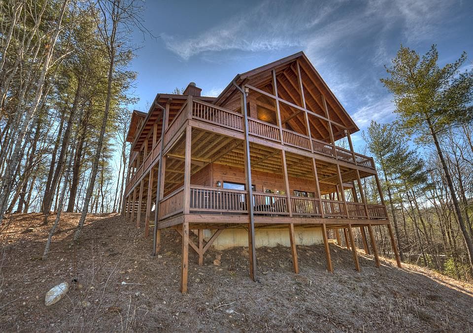 136 Oasis Dr, Blue Ridge, GA 30513 | MLS #401863 | Zillow