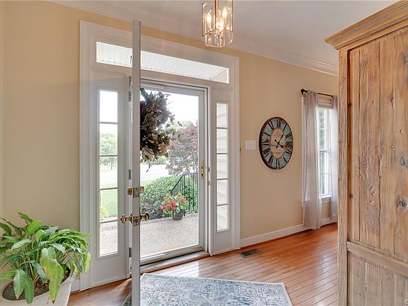 3rd image of 6034 Pond Place Way