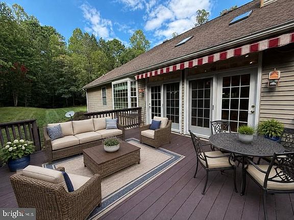 5th image of 16700 Persica Ln