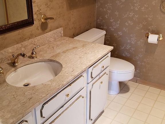 5th image of 777 E South Temple St #7I