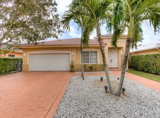 19823 NW 78th Pl, Hialeah, FL 33015