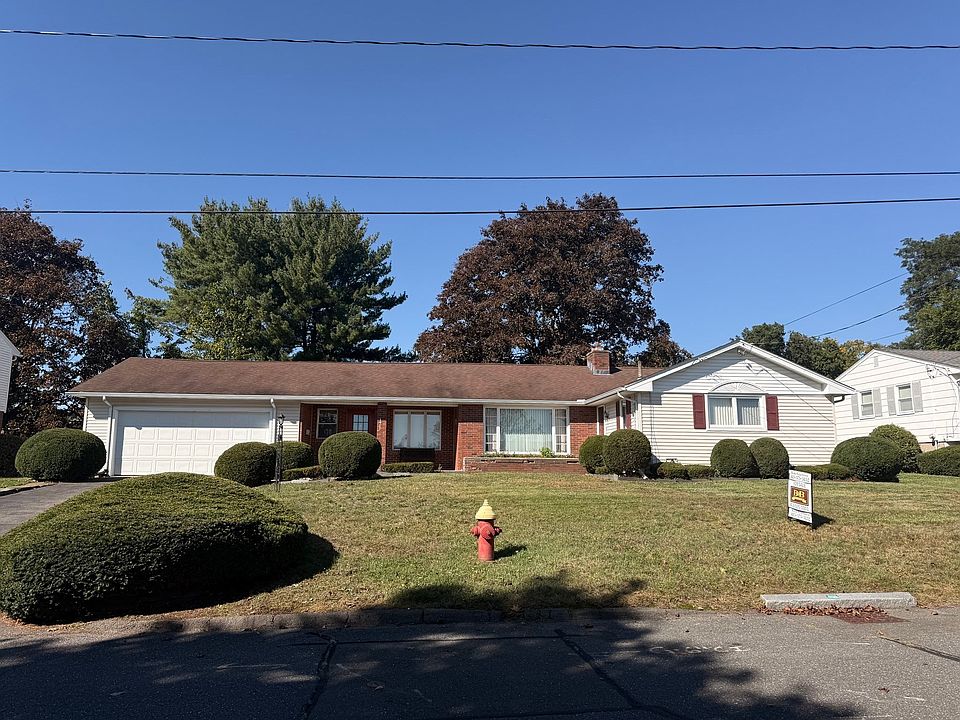 1st image of 171 Huron Ave