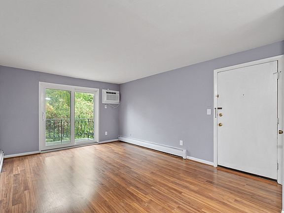 4th image of 311 Pawtucket Blvd Unit 29