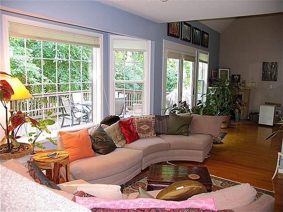 2nd image of 2785 Devonshire Garden Ct