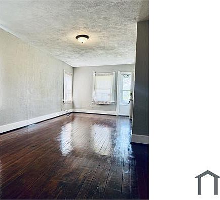 3rd image of 620 E Streicher St