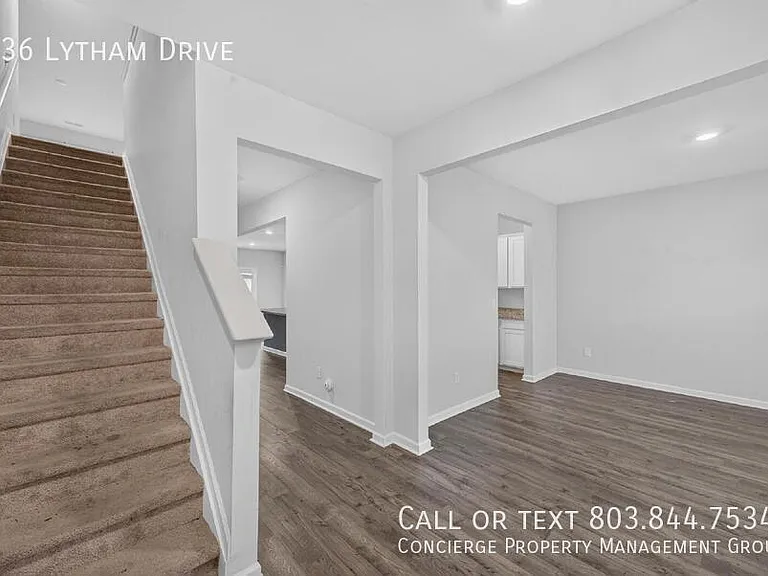536 Lytham Dr — Photo 16