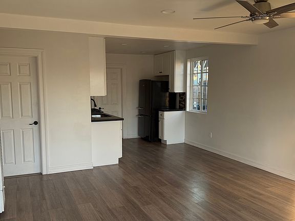 5th image of 4588 Craigie St