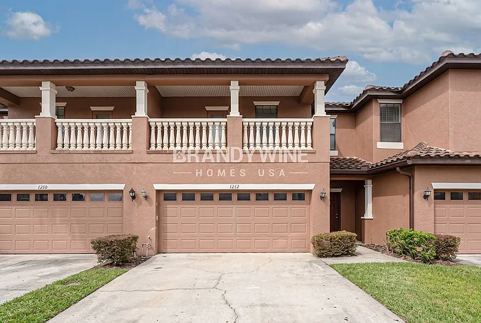 3 bed, 2.5 bath, 1888 sqft, $2,195 — Photo 2