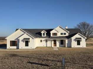 7236 Davidson Rd, Sanger, TX 76266