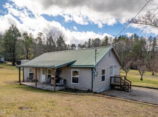 109 Apple St, Mountain City, TN 37683