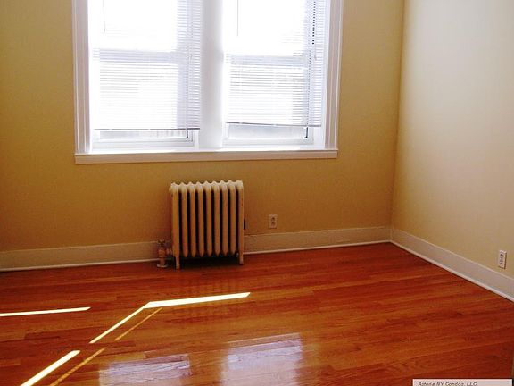 3rd image of 3026 35th St APT 2B