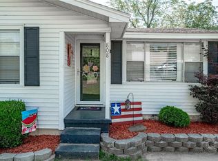 808 Arkansas St, Van Buren, AR 72956