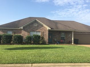 111 Prewitt Cir, Richland, MS 39218