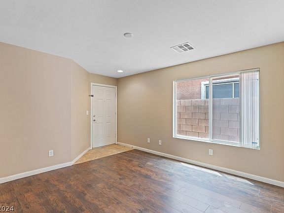 4th image of 7964 Anaheim Mountain Ave