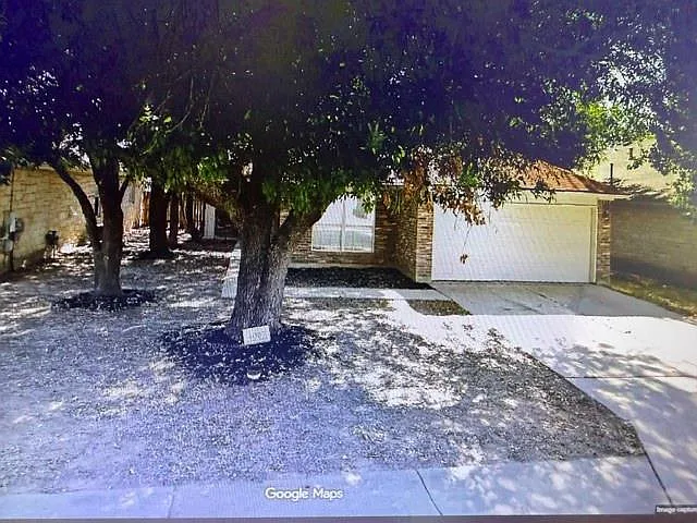 4003 Ayala Dr