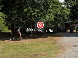 609 Grooms Rd, Reidsville, NC 27320
