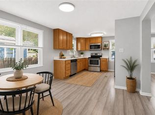 1090 Sandy Narrows Ct, Virginia Beach, VA 23454