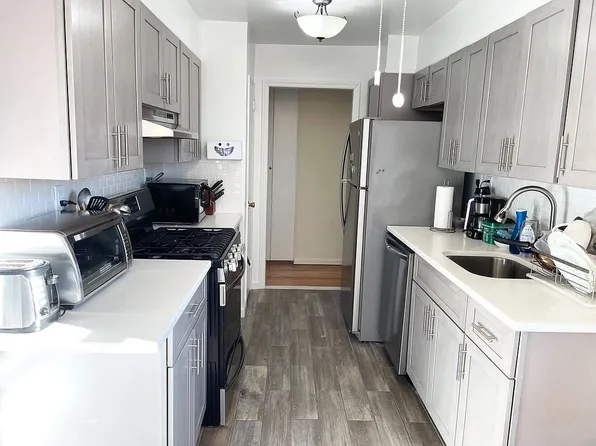 18-55 Corporal Kennedy St APT 6J, Queens, NY 11360