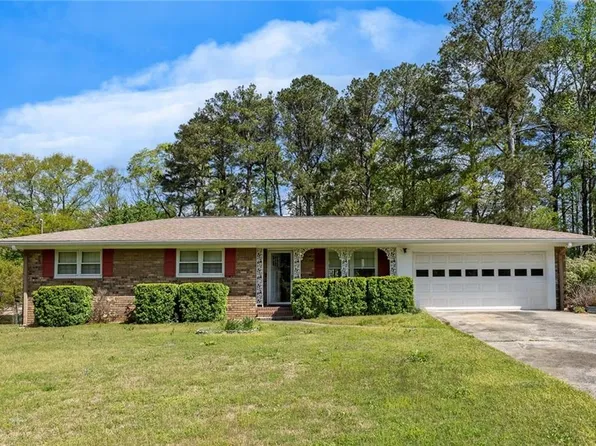 4164 Weston Dr, Powder Springs, GA 30127
