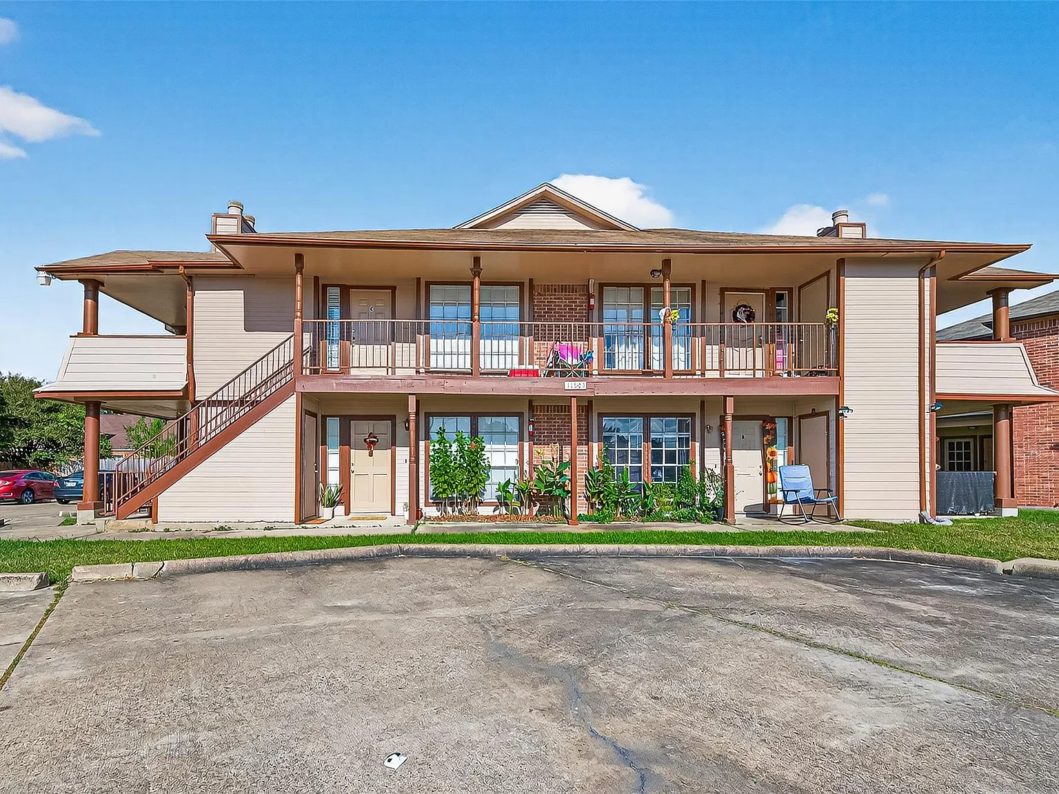 2 bed, 1.0 bath, 1125 sqft, $1,100 — Photo 2